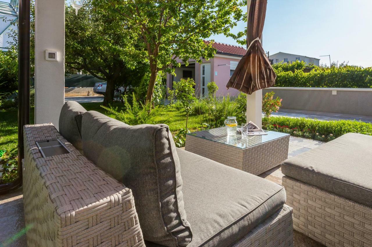 Villa Sweet Home Marija With Heated Pool Split Bagian luar foto